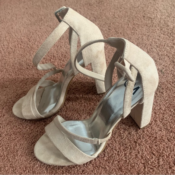 Chelsea Moreland high heels size 7 - Picture 6 of 6